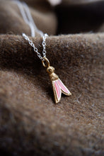 Load image into Gallery viewer, Merovingian bee pendant from the tomb of Childeric I