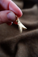 Load image into Gallery viewer, Merovingian bee pendant from the tomb of Childeric I