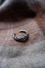 Load image into Gallery viewer, Sterling Silver Twist Ring - UK Size T