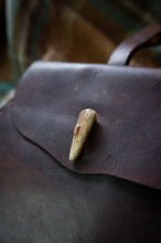Load image into Gallery viewer, Slim Rustic Leather Belt Pouch