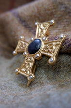 Load image into Gallery viewer, Brooch Based on the Ballycotton Cross