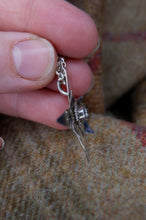 Load image into Gallery viewer, Pointy Elven Flower Pendant in Sterling Silver with Clear Cubic Zirconia