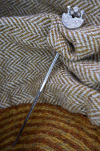 Load image into Gallery viewer, Norries Law Hand Pin