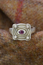 Load image into Gallery viewer, Dundurn Pictish Ring