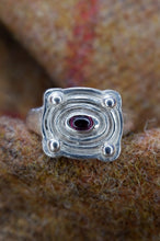 Load image into Gallery viewer, Dundurn Pictish Ring