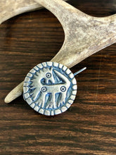 Load image into Gallery viewer, Brooch with Backwards-Facing Beast