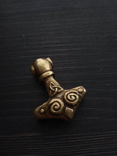 Load image into Gallery viewer, Celtic Thors Hammer