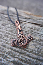 Load image into Gallery viewer, Jormundangr Mjolnir in Yellow Bronze