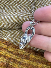 Load image into Gallery viewer, Woden Head Pendant