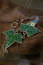 Load image into Gallery viewer, Ivy Leaf Bracelet with Enamel - Silver
