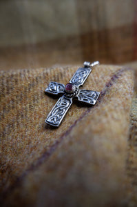 Sterling Silver Elgin Cross Pendant with garnet