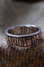 Load image into Gallery viewer, Kingmoor or Greymoorhill Anglo Saxon Runic Ring - UK Size S, T/U