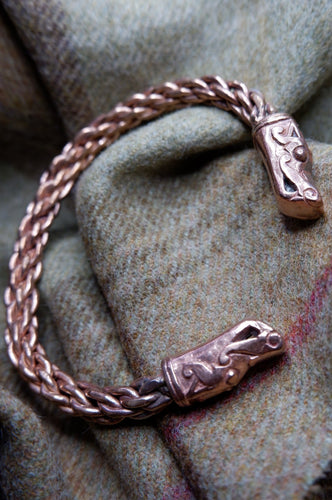 Wolf Headed Braided Bracelet in Bronze