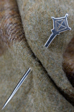 Load image into Gallery viewer, Fraserburgh kite pin in Bronze or Silver