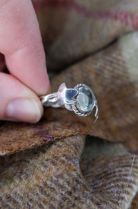 Sterling Silver Ring with Gemstone and Silver Leaves - UK Size T