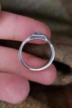Load image into Gallery viewer, Unusual "Dwarven" ring