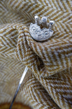 Load image into Gallery viewer, Norries Law Hand Pin