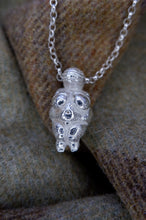 Load image into Gallery viewer, Willendorf Venus pendant