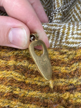 Load image into Gallery viewer, Woden Head Pendant