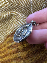 Load image into Gallery viewer, Pendant based on an insular mount