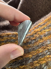 Load image into Gallery viewer, Insular key pattern viking trading weight