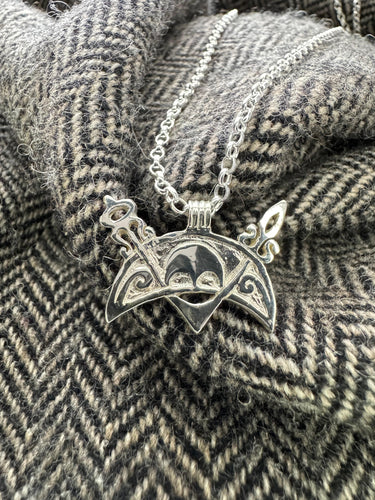 V-Rod and Crescent pendant from Brandsbutt