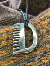 Load image into Gallery viewer, Bowermadden Broch Comb in silver