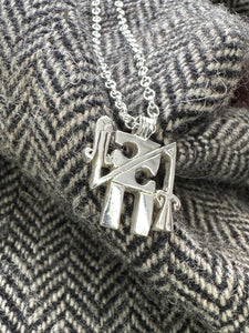 Tyrie Raven Stone symbol pendant